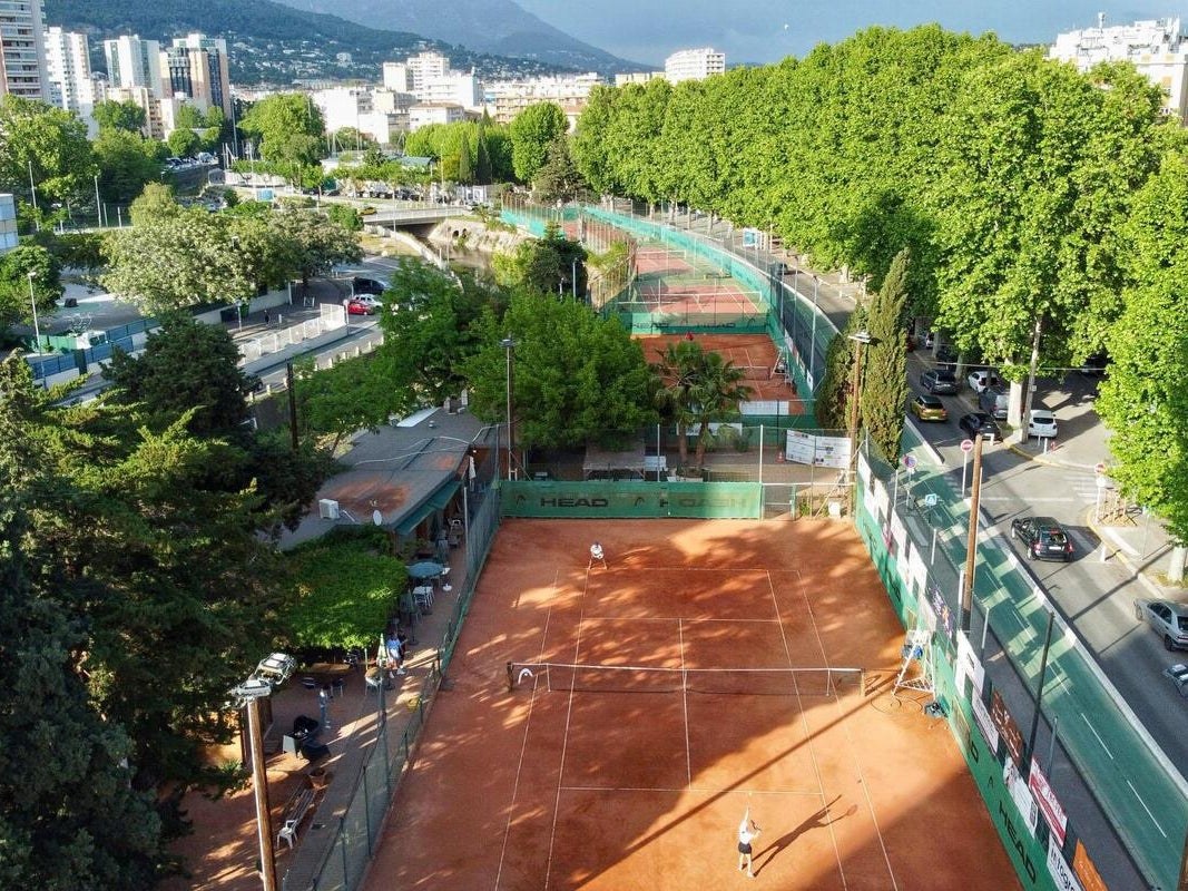 Vue aérienne des courts du TCL Toulon
